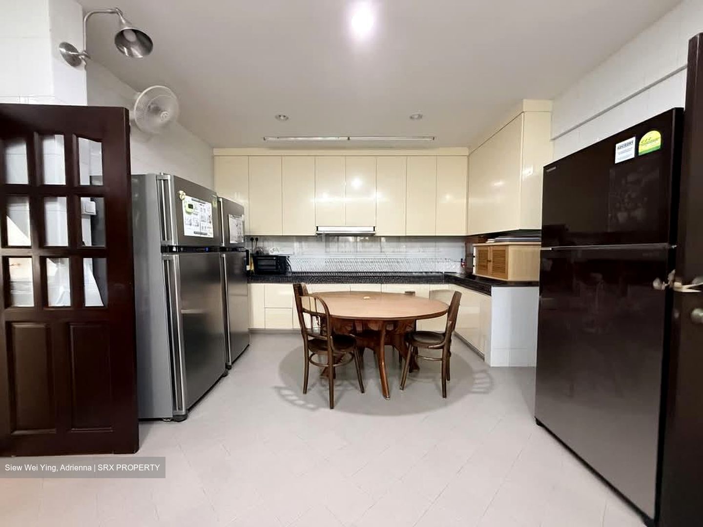 Phillips Avenue (D19), Terrace #574520181